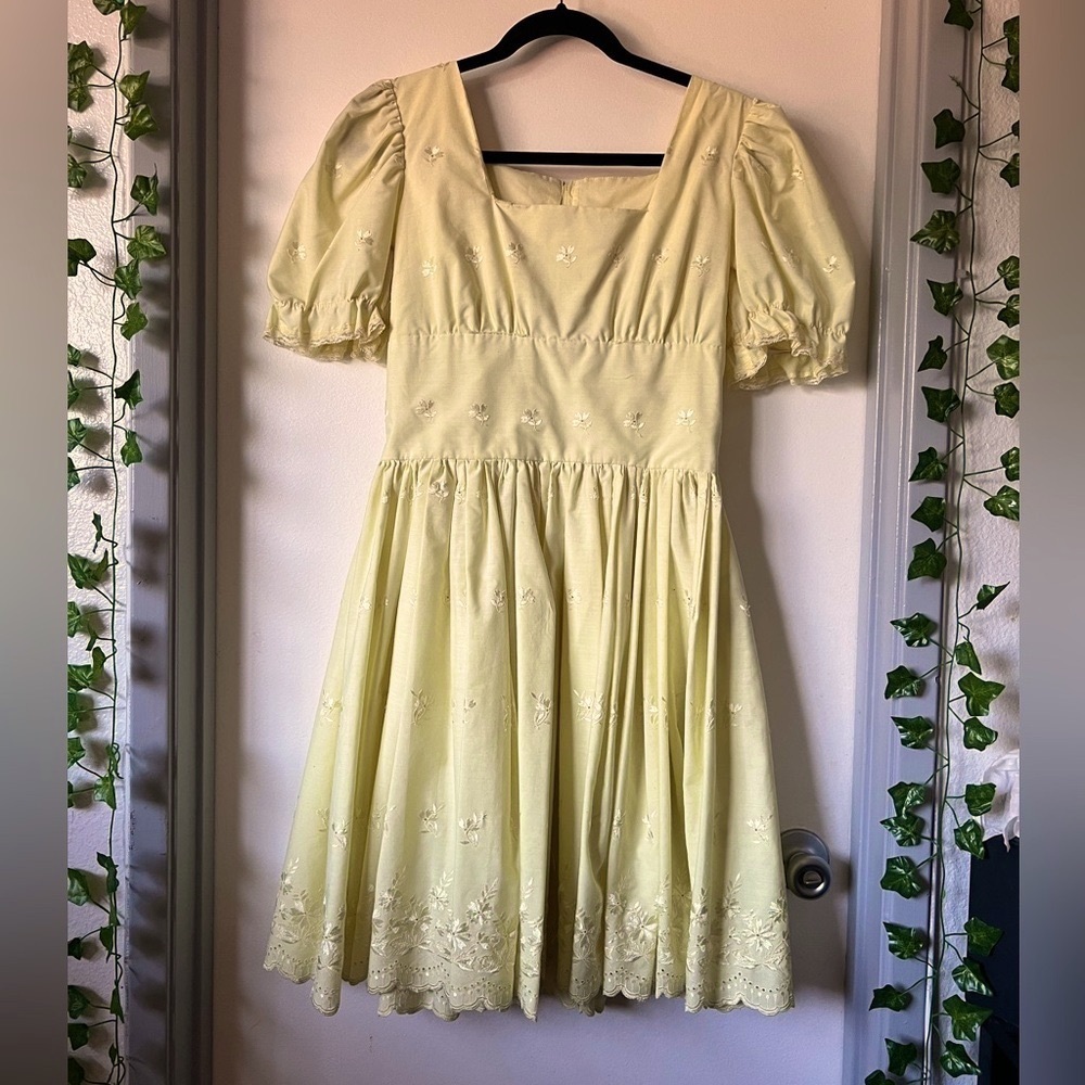 Circle Eight Square Dance Fashions Yellow Flowy Western Cowgirl Dress. Size M/L